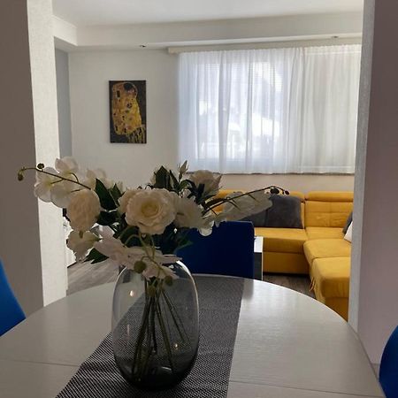 Providenca Apartments Baška Voda Esterno foto