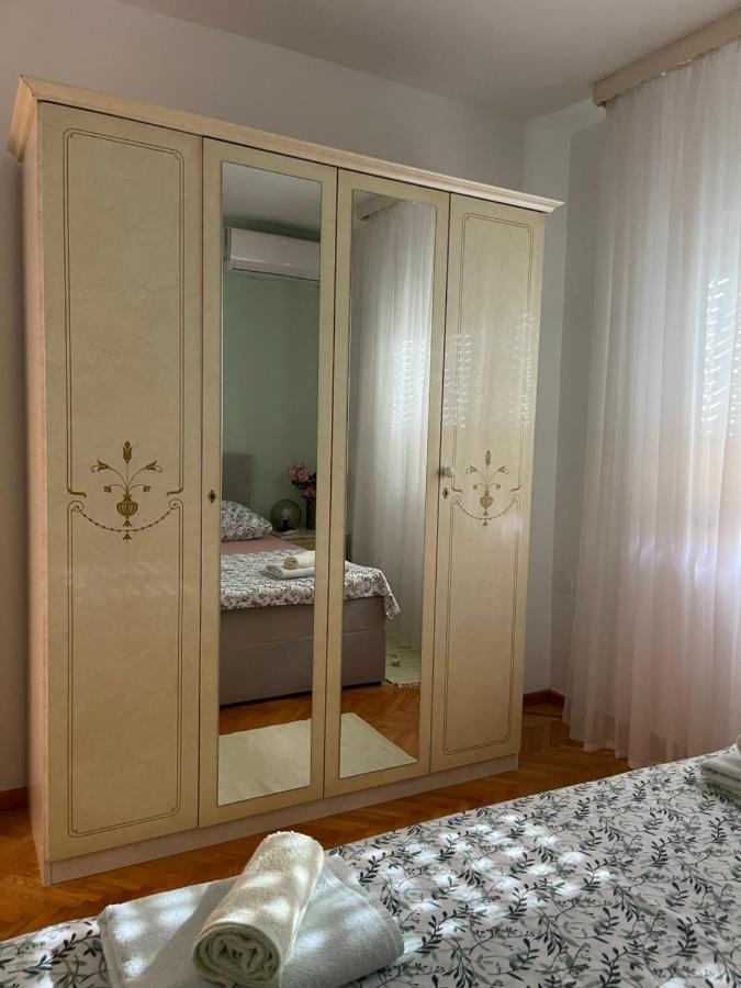 Providenca Apartments Baška Voda Esterno foto